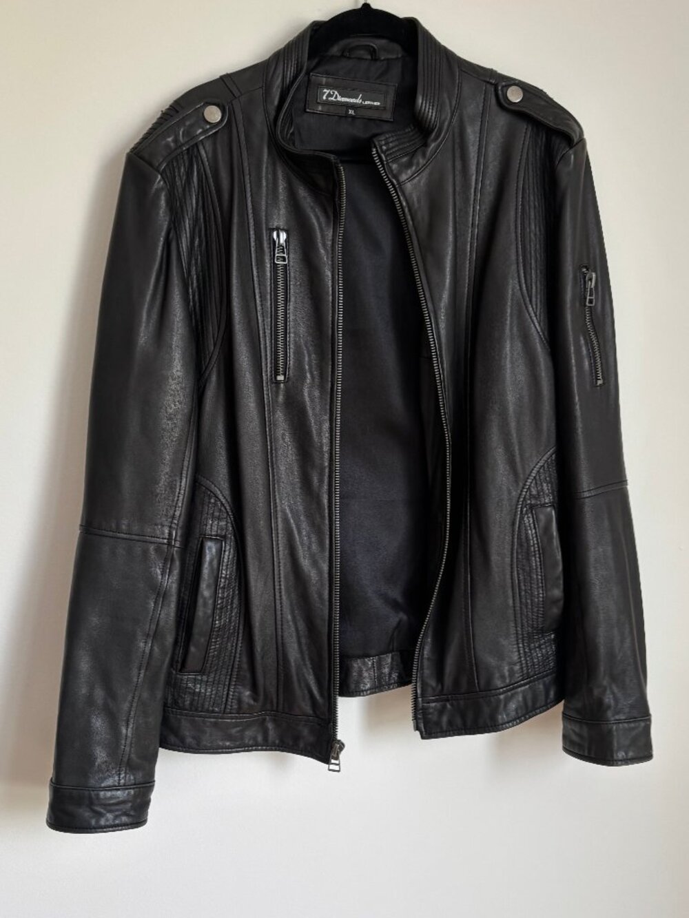 7 Diamonds Leather Moto Jacket Men's - Picture 3 of 9